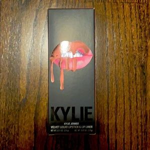 Kylie Jenner lipkit